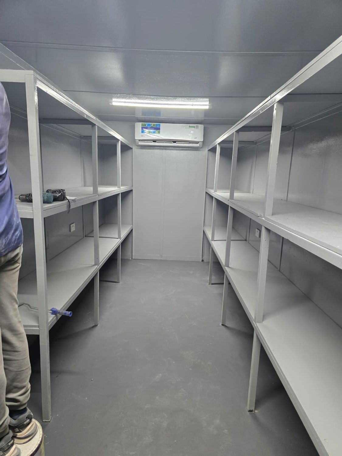 Split air conditioning and fluorescent lighting