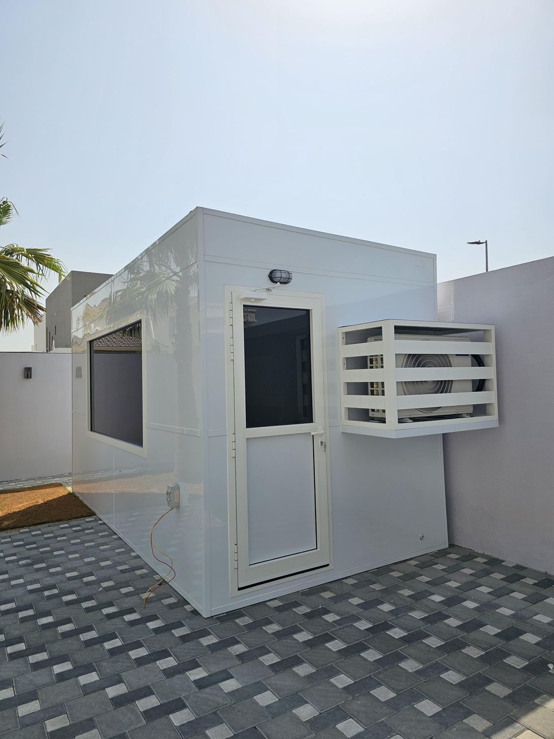 VIP aluminium cabin delivered and installed